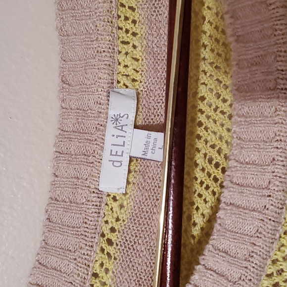 Top - Picture 2 of 3